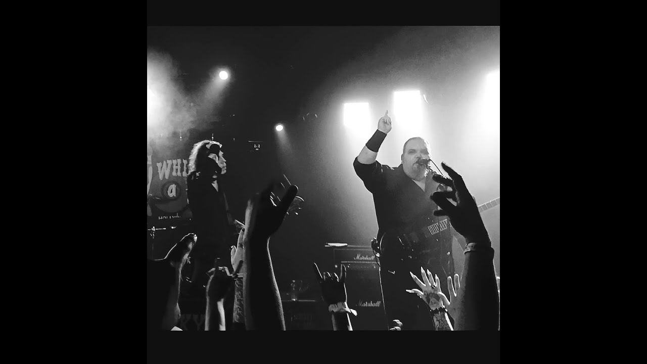 Blitzkid * Pretty In A Casket (Live In West Hollywood)