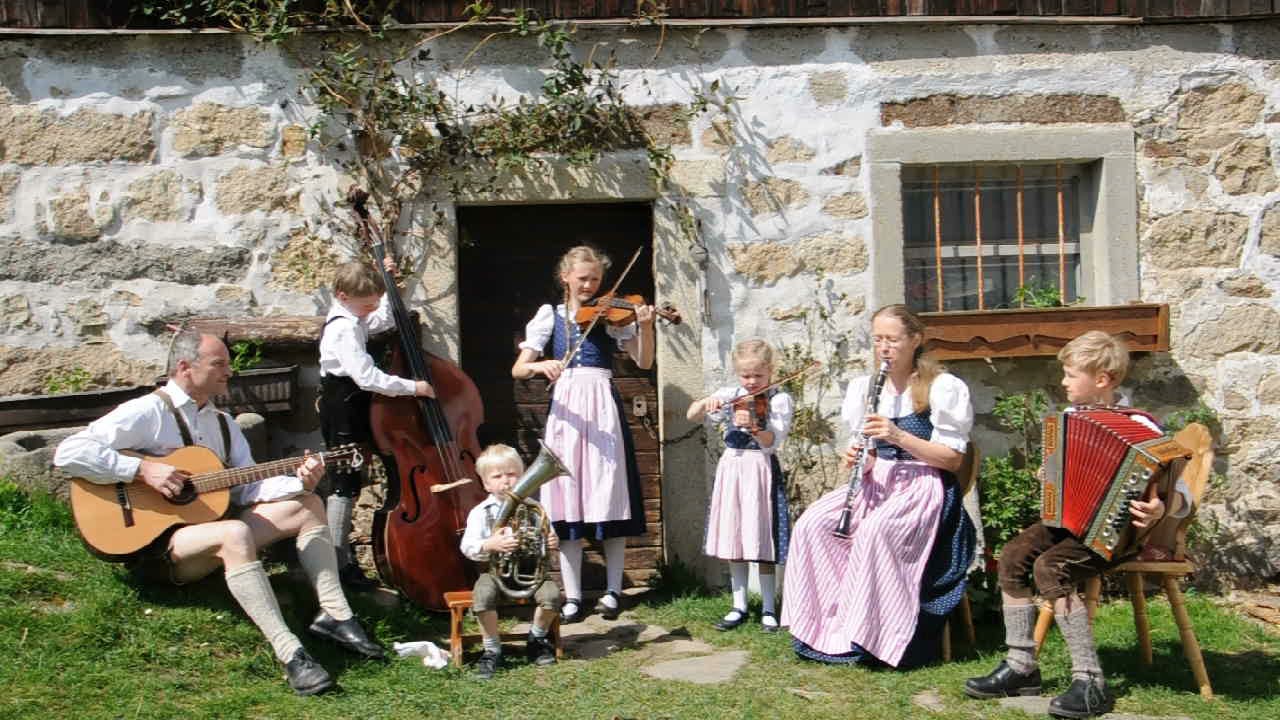 Ladlschupfa-Polka (Familie Klein)
