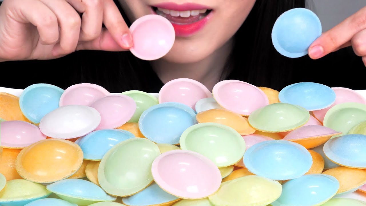 ASMR Flying Saucer Candy UFO Candy 우주캔디 리얼사운드 먹방 咀嚼音 韓国 Social Eating Mukbang Show
