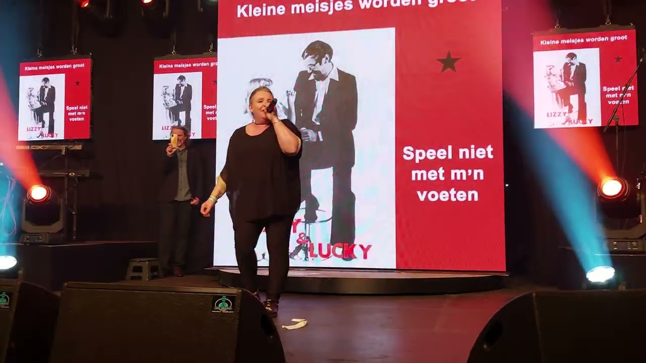Lizzy-- met kleine meisjes worden groot en speel niet met mijn voeten 