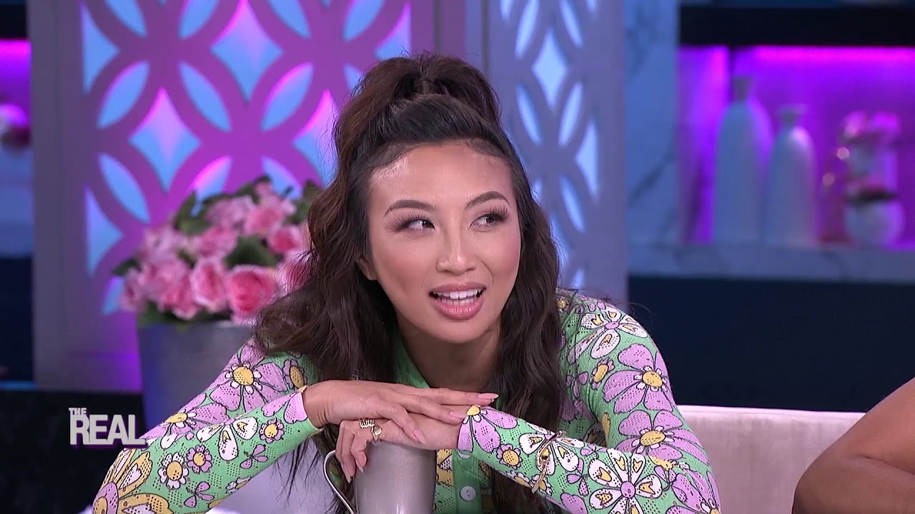 1,000 Episodes Rewind: Ade Painting with Her What?!