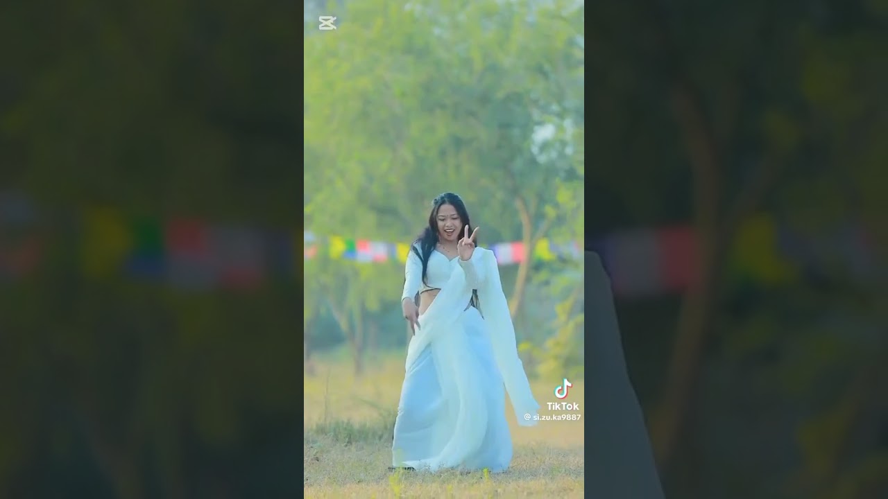 Cute girl dance vedio 