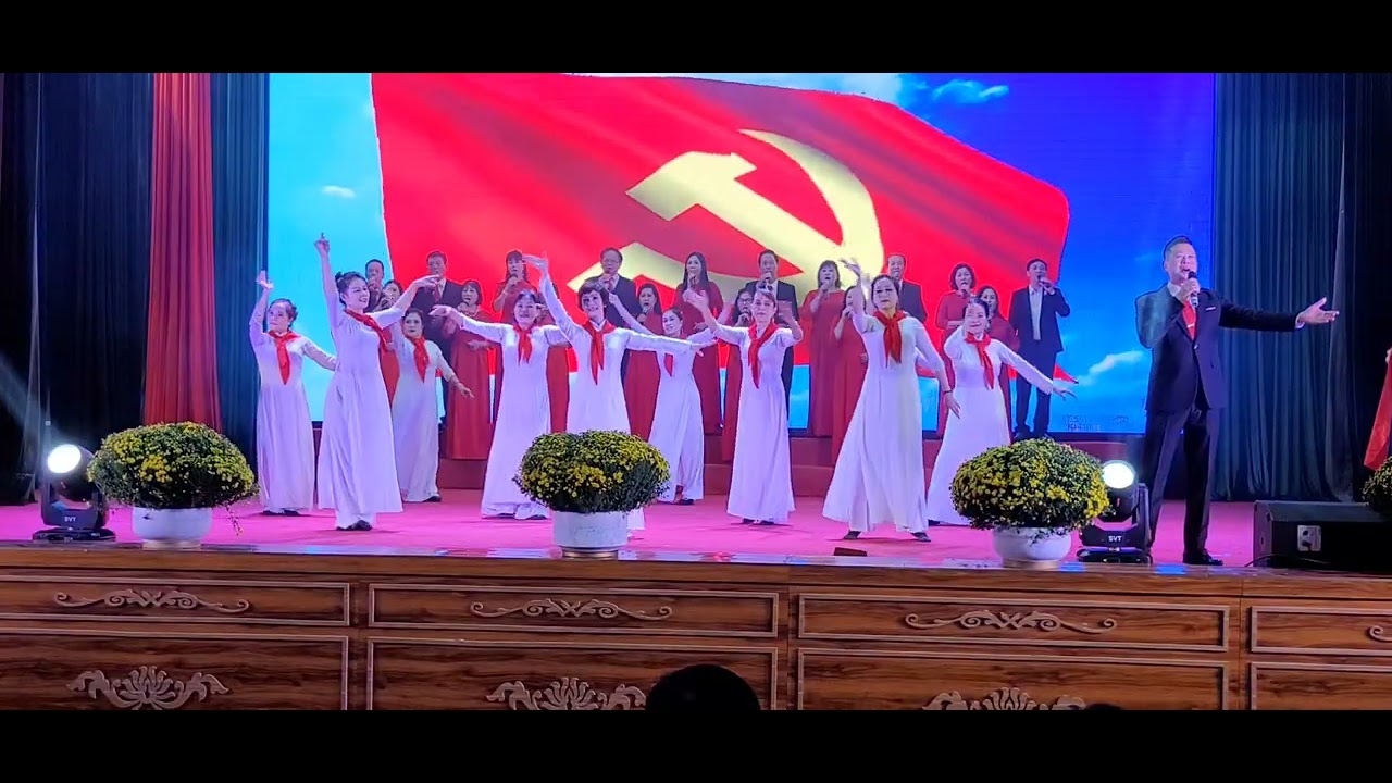 Lá Cờ Đảng / Hợp ca CLB Ca Múa Nhạc Doanh Nhân Thành Phố Hải Phòng 