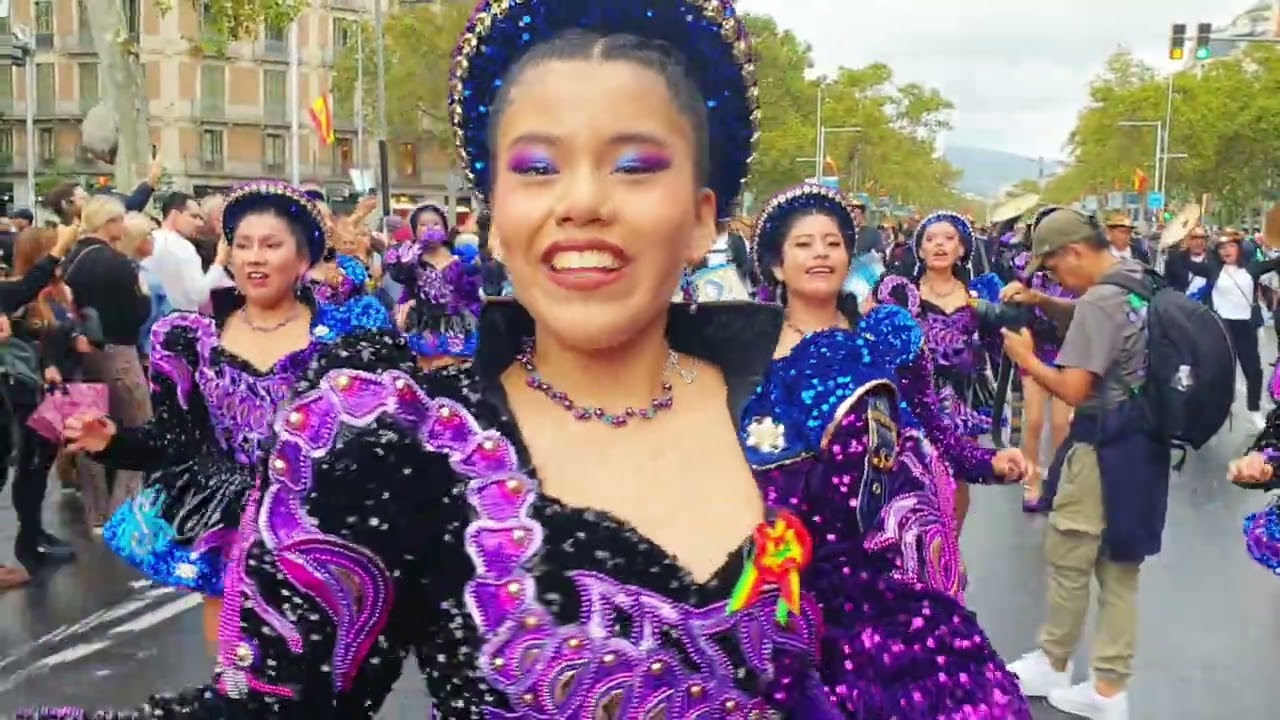Caporales San Simon Sucre (Filiales de Europa) Celebración de la Hispanidad en Barcelona