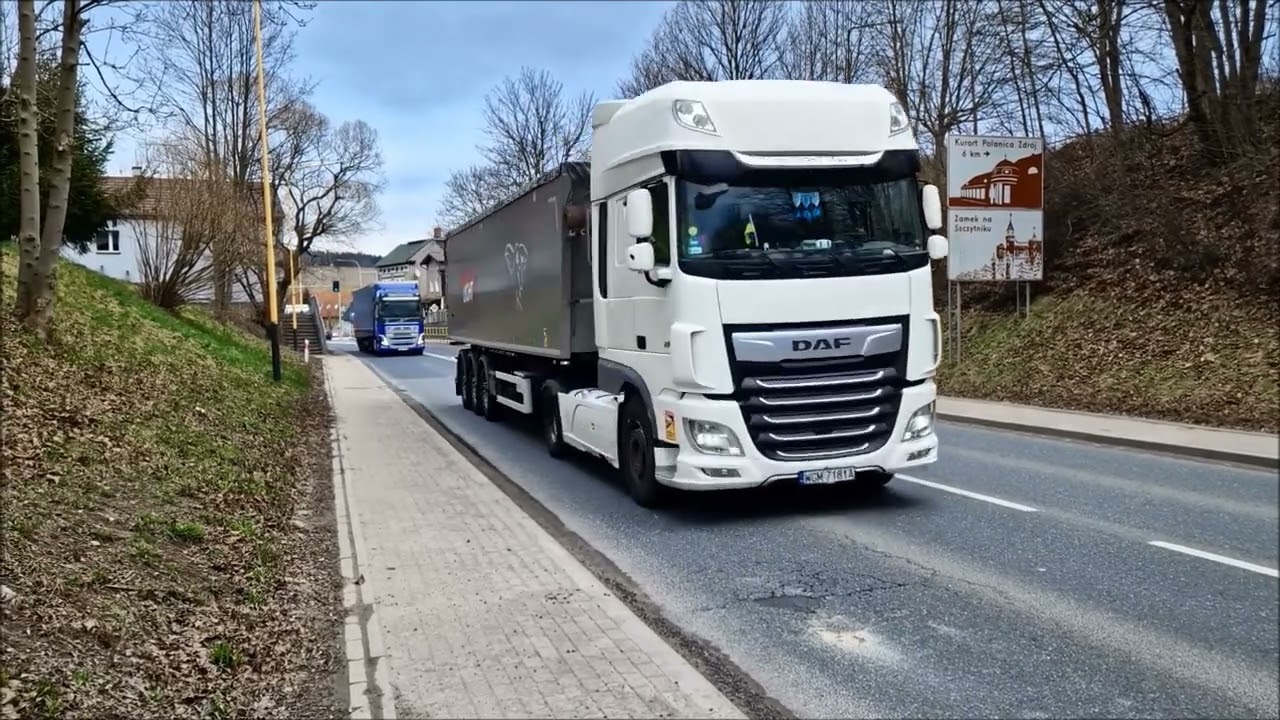 Ciężarówki na drodze krajowej numer 8 Szczytna woj.dolnośląskie