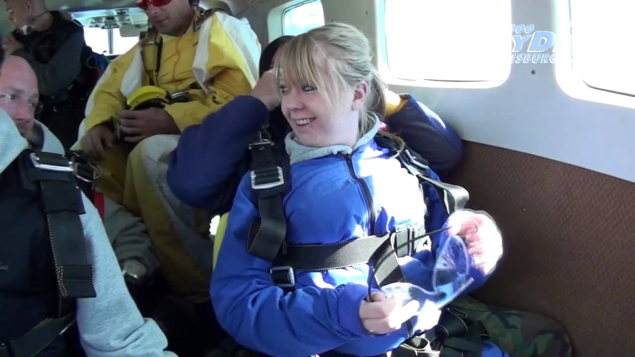 Kara Carter's Tandem skydive!