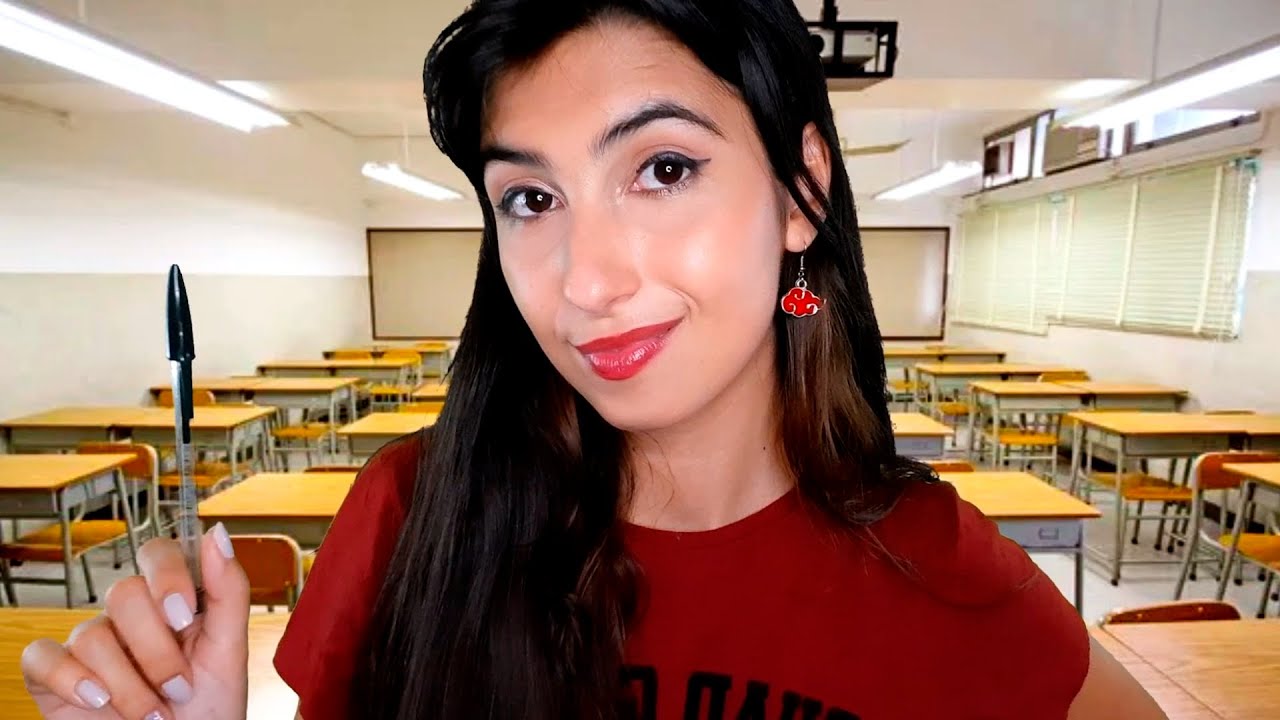 ASMR A garota que senta atrás de você quer ser sua amiga! | Atenção pessoal