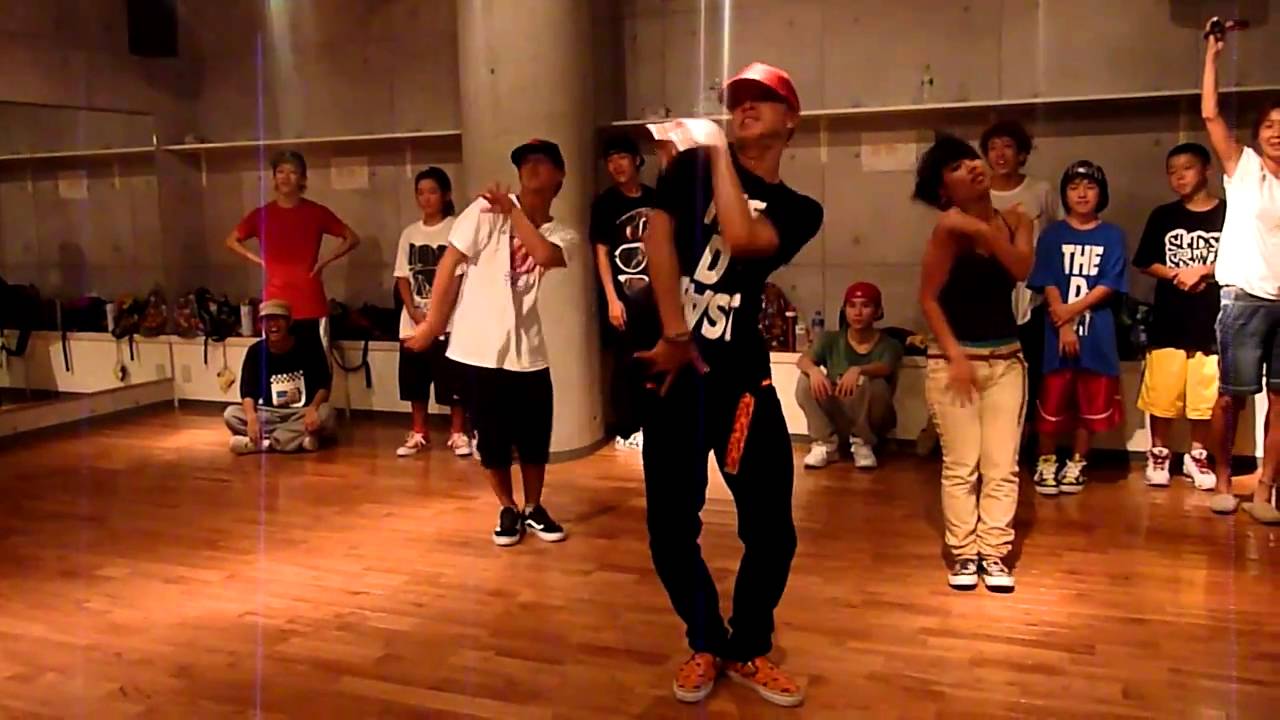 Dee (KING OF SWAG) / SHAKE DANCE STUDIO