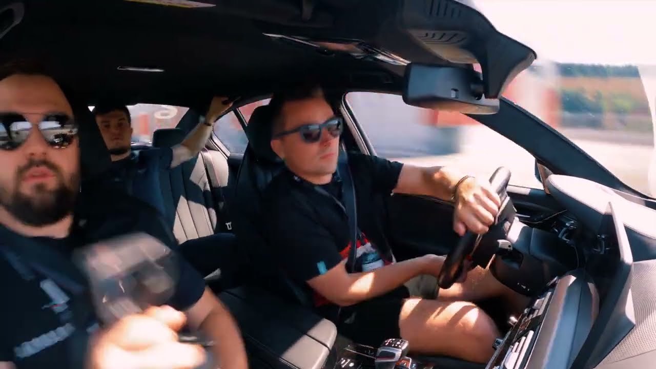 Гоночная Академия BMW M в Казани.