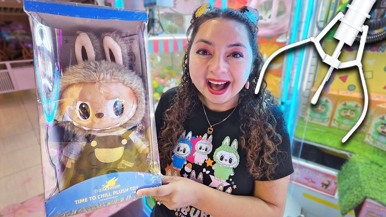 We WON this HUGE Labubu from a claw machine!