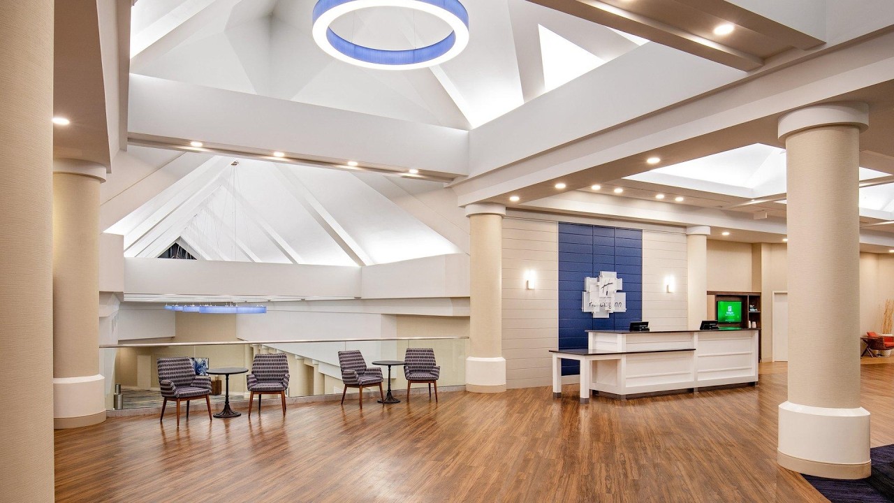Holiday Inn Newport News - Hampton By IHG | Newport News (VA), United States | Hotel Review ⭐