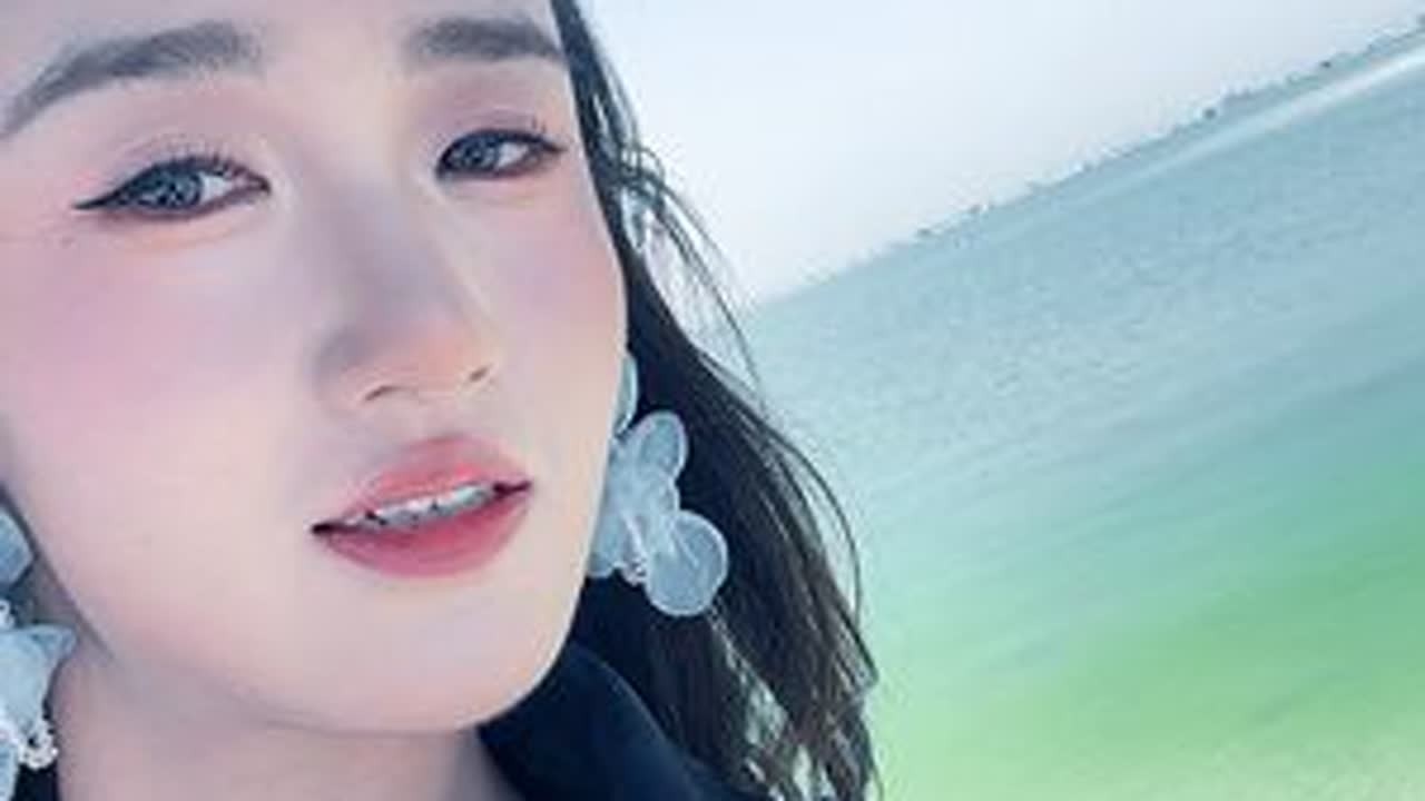 #创作灵感 这次见了最好看的三个湖！下一次就可以见到深深了！#vlog #女大学生 #格尔木 #青甘环线