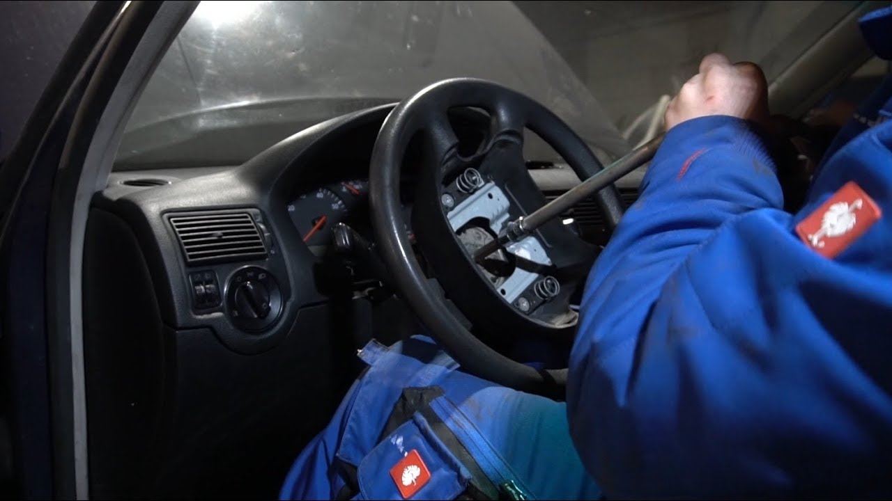VW GOLF 4 LENKRAD AUSBAUEN / DEMONTIEREN TUTORIAL