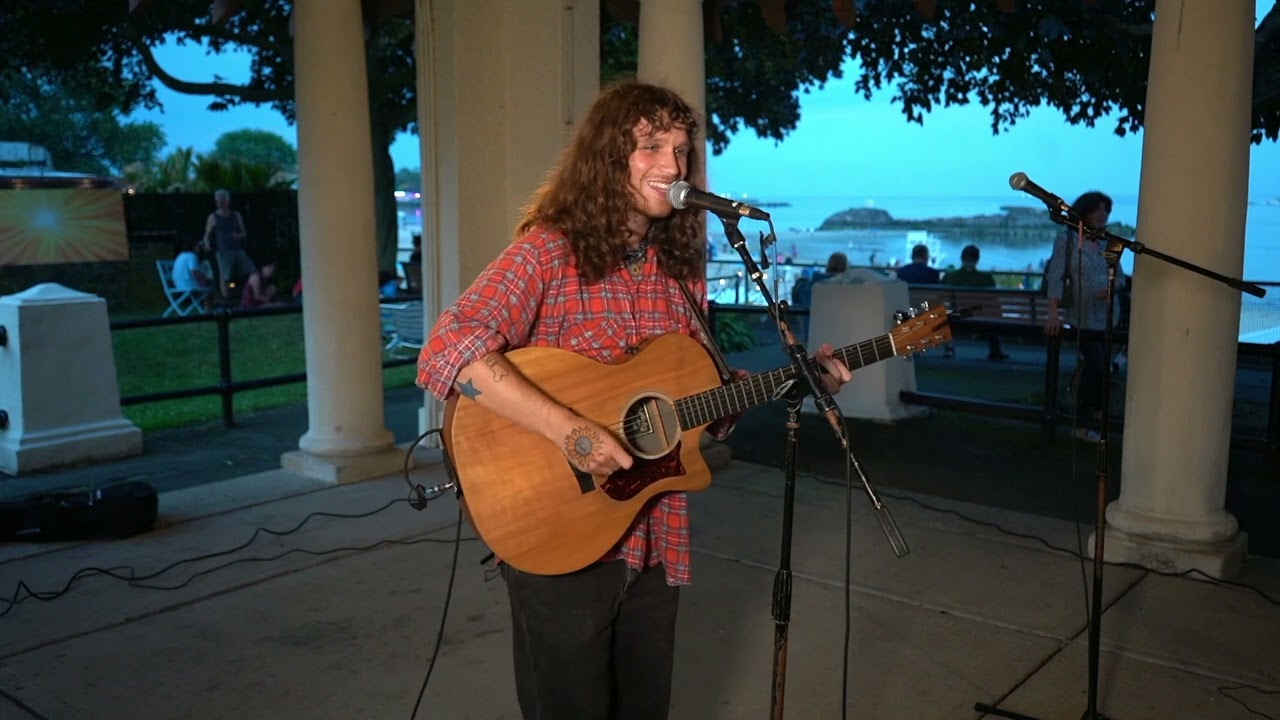 Briston Maroney Peak Summer Session (Full Performance)