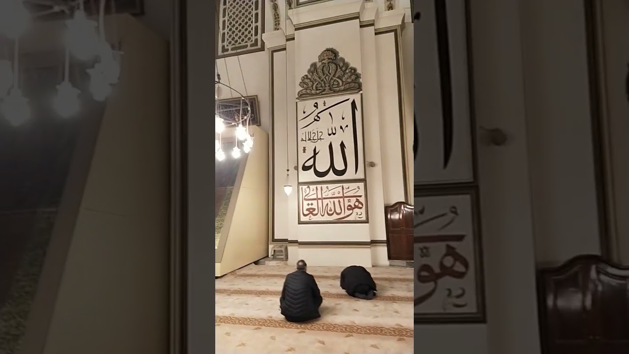 Bursa Ulu Cami Müthiş Amenerrasulü "Huzur" Hat detaylı ( yeni halılar)