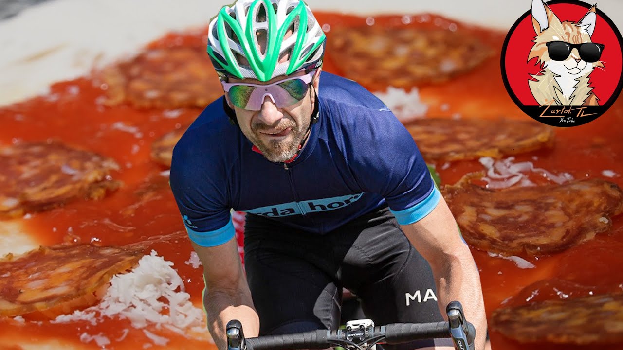 Kolarz robi pizzę neapolitańską canotto - KRAK&Oacute;W NUMERO UNO