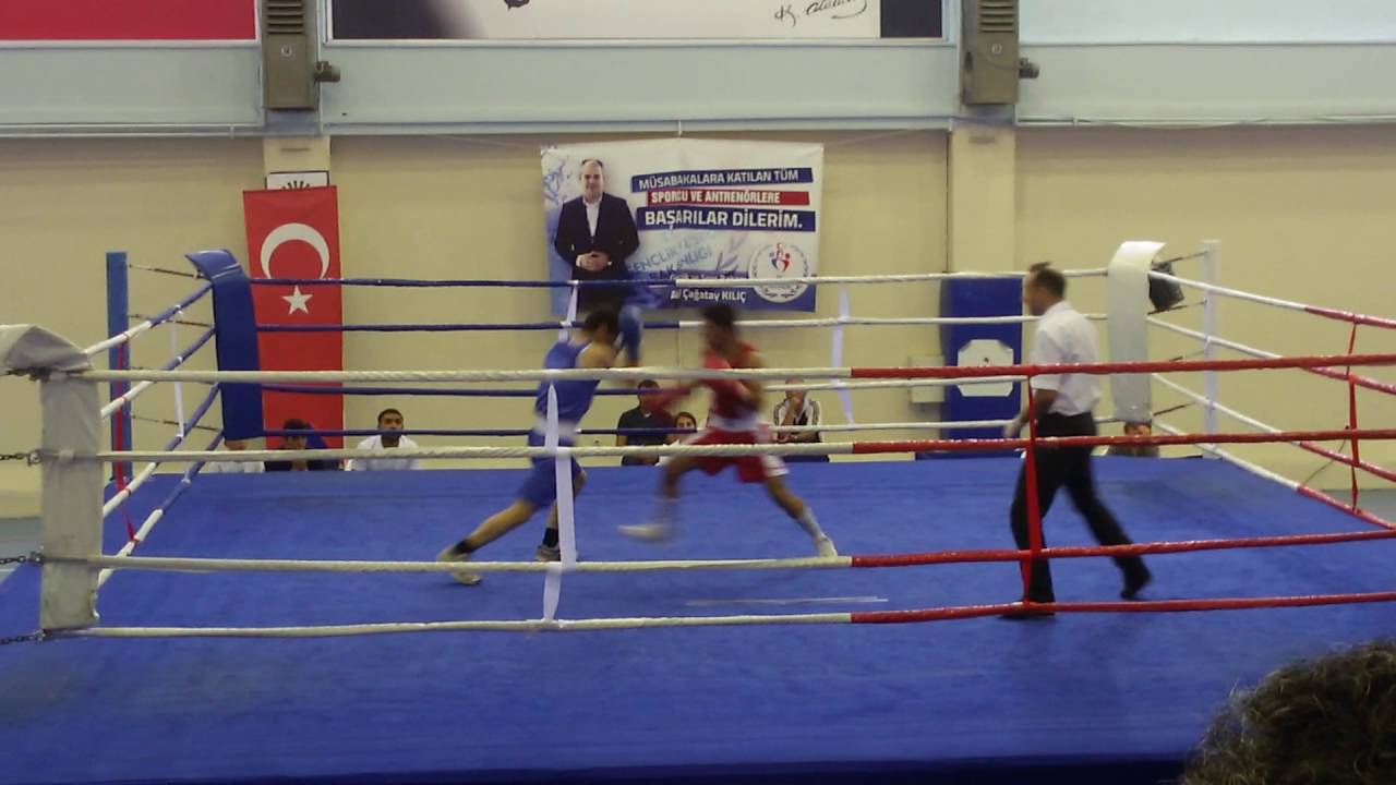 Ali Ihsan Alagas kırmızı k&ouml;şe bağcılar boks nakavt... (boks ma&ccedil;ı)