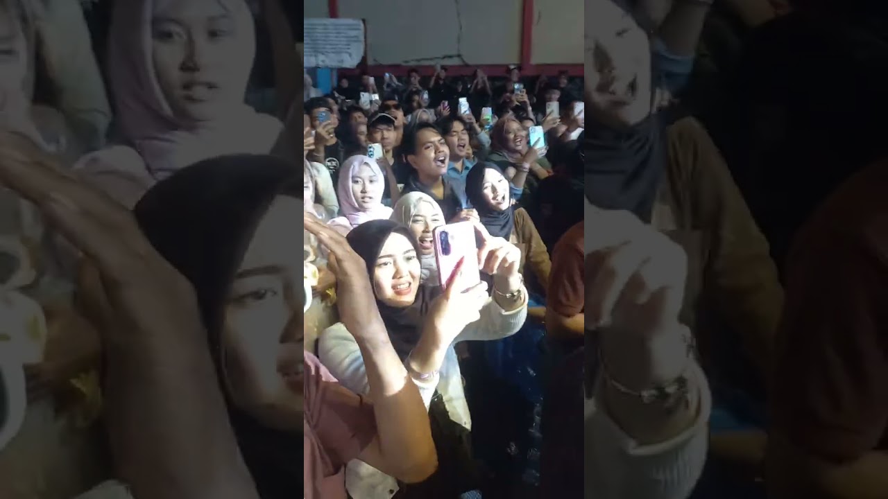 Lagu yang bikin nangis berjamaah langsung di depan penyanyinya opick live. #rapuh 