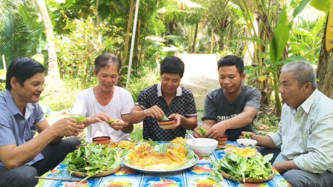Thiệt Là Ngon với Món Bánh Xèo Truyền Thống Cuốn Rau Vườn Là Hết Chỗ Chê | Kho Quẹt Vlog T136