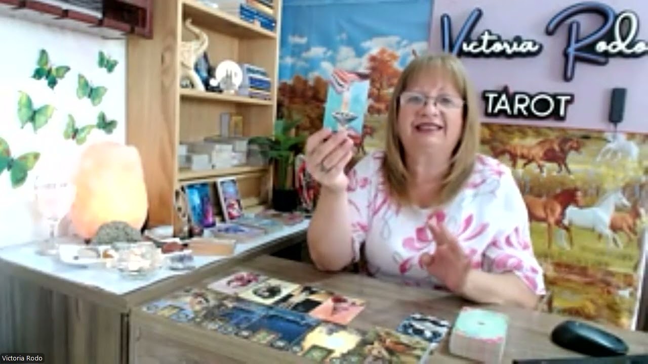 SAGITARIO.  TENES UNA SERPIENTE MUY CERCA TUYO!!!! 2 AL 8 MARZO. VICTORIA RODO TAROT. 59894239682.