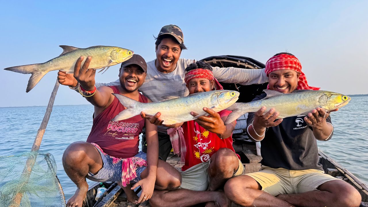 অনেকদিন পর মাছ ধরে, আমরা সবাই খুব খুশি হলাম Sundarban river!!!