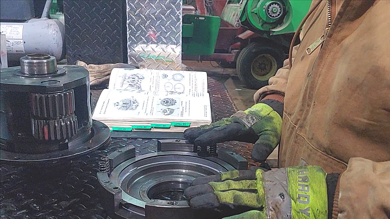 Assessing the Damage: John Deere 4640 split Part 4