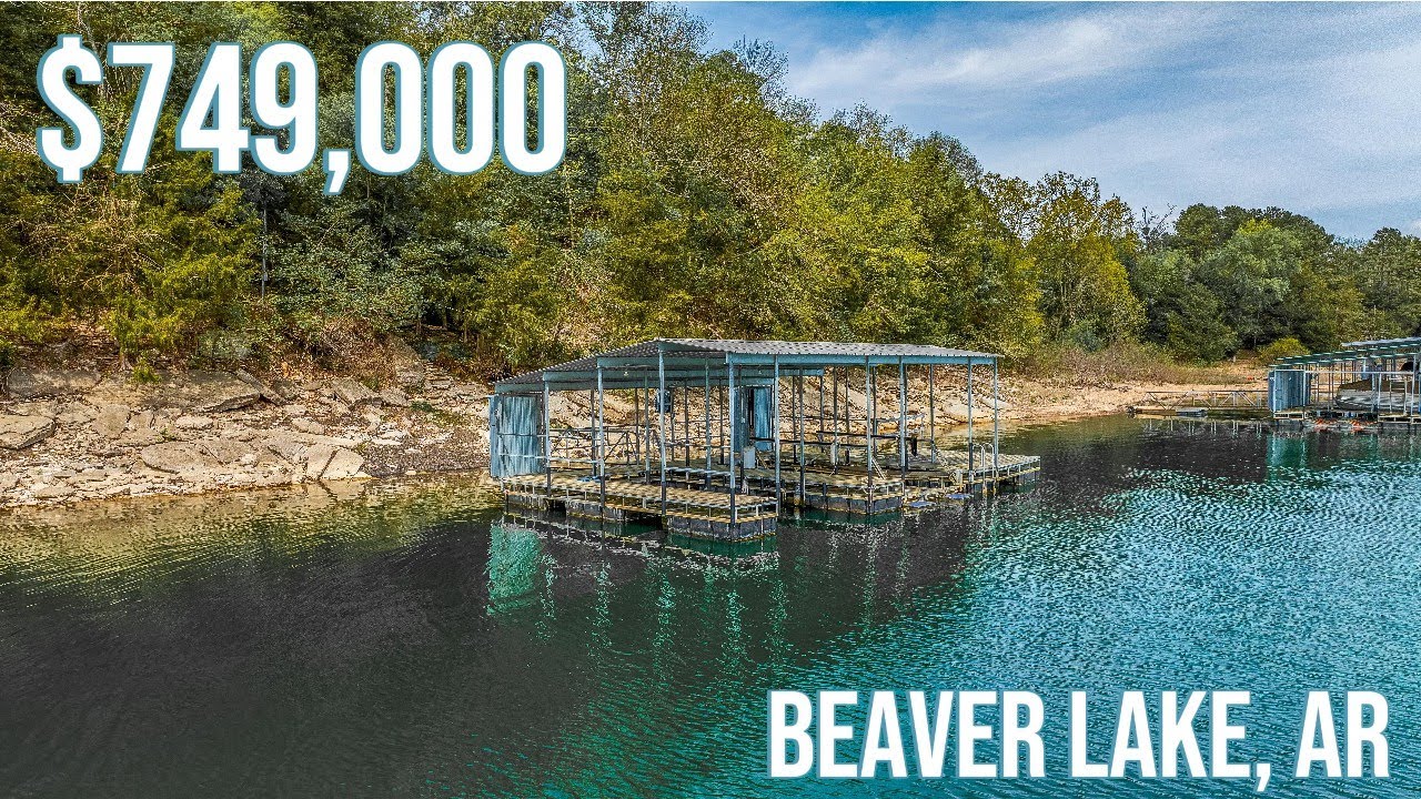 Touring a $749,000 Beaver Lake House in Rogers Arkansas