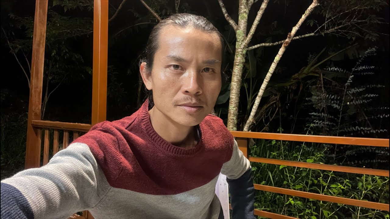 Khổ như người thành thị