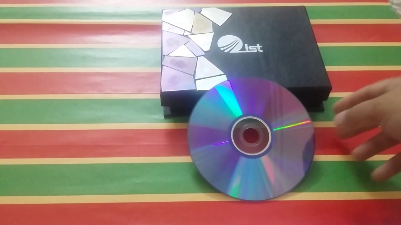 How to cut dvd and cds for craft-----De crafter