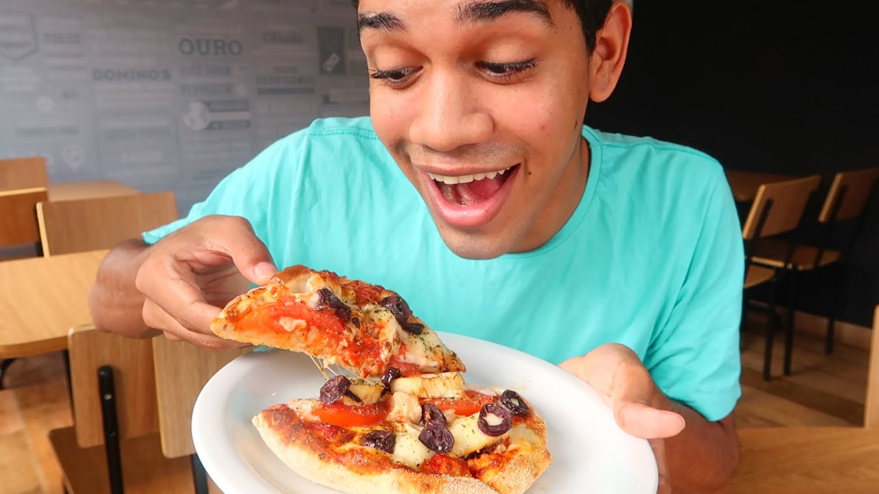 PROVANDO A PIZZA DO DOMINO'S