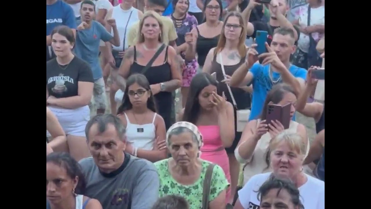 Ki volt itt ki járt itt Élő koncert FEHÉR ANDOR KK