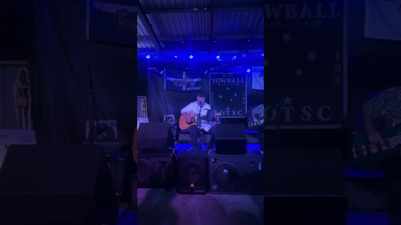 Cover of What's up by 4none blondes performed by Bunker Brother 14/1/26