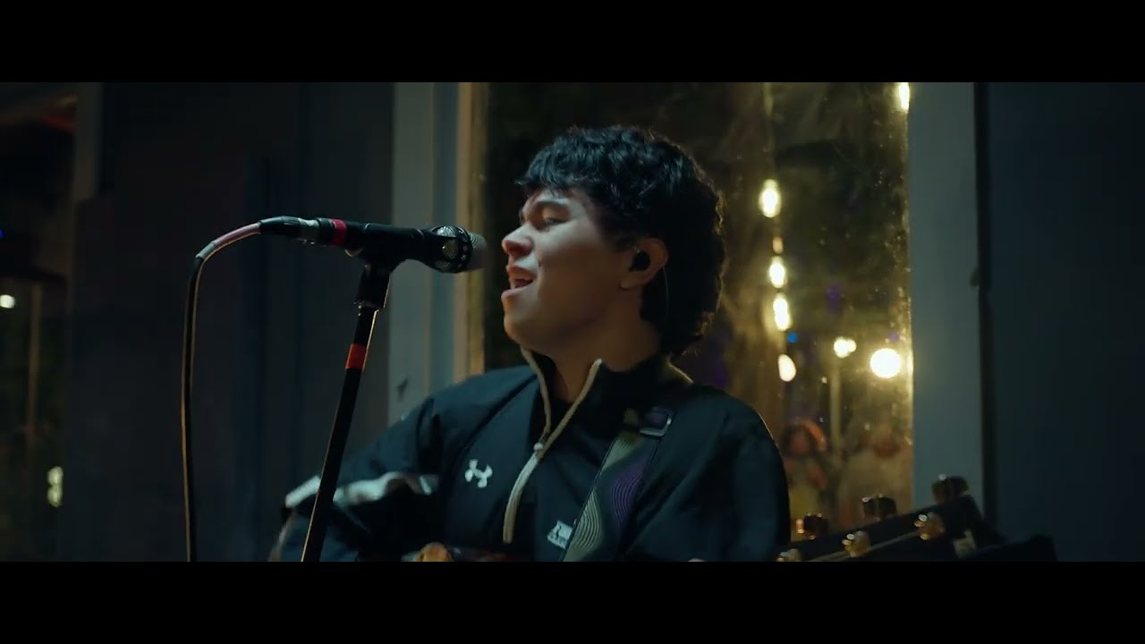 FALLING - JEREMY THOMAS - LIVE IN STUDIO