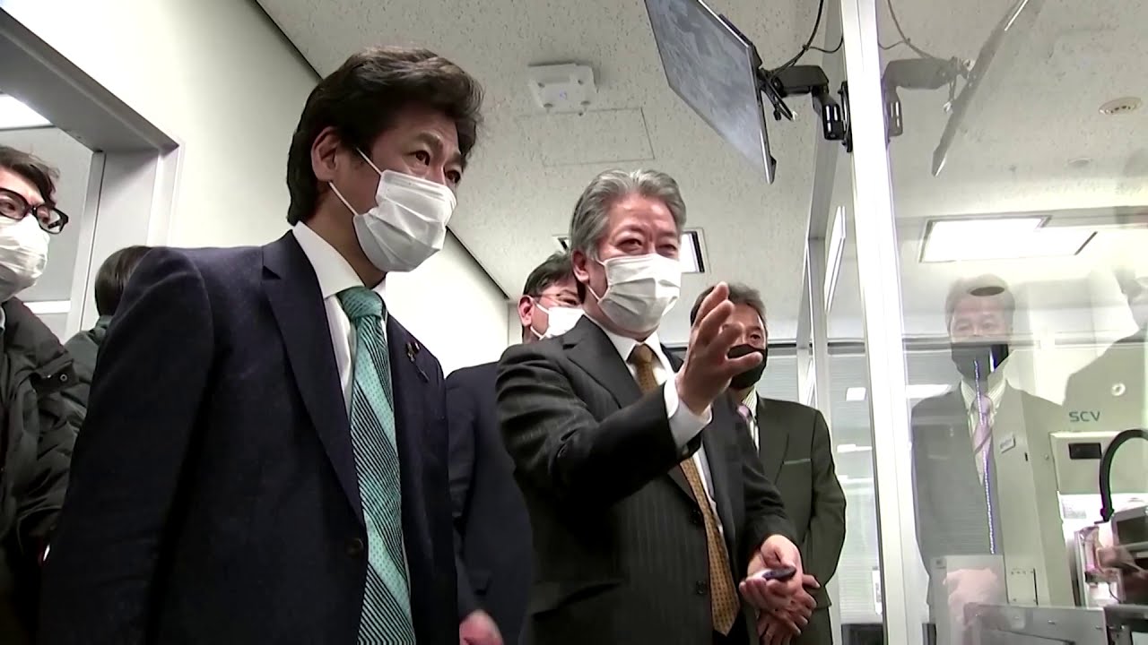 Japan eyes use of robots to boost COVID testing