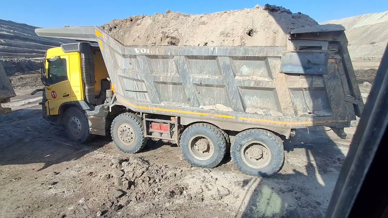 India coal mining operator skill very nice