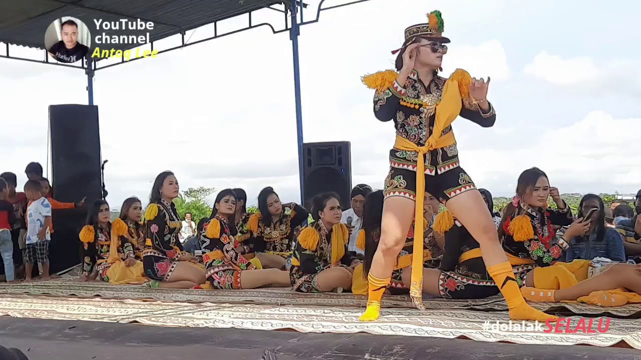 RATU DOLALAK AMBAR MLETRE by Dolalak RUKUN SANTOSO Live Embung Lereng, Dudu Wetan. #dolalakSELALU