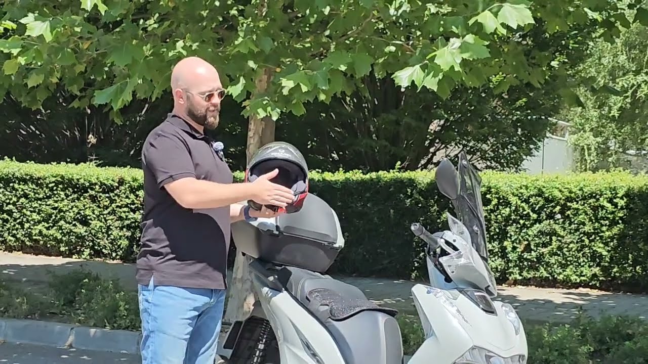 Cum alegem cel mai potrivit echipament pentru scuter