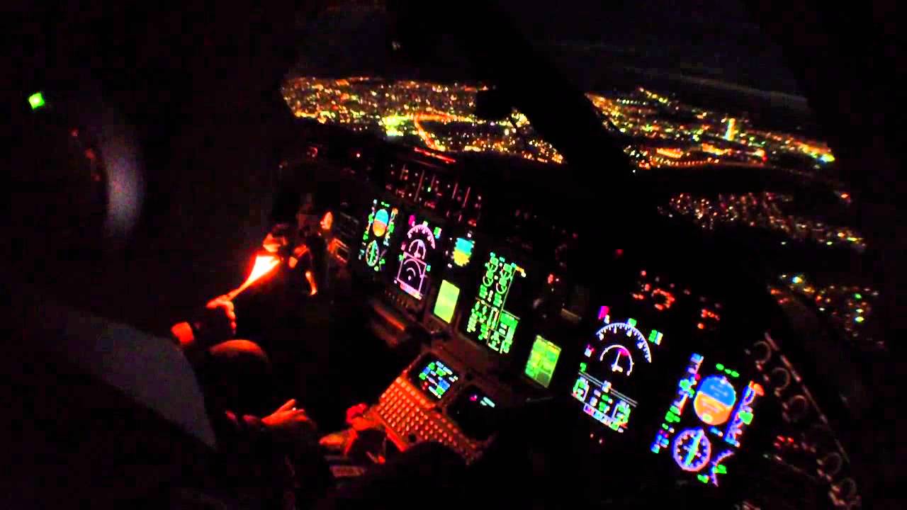 Night landing ERJ 145 cockpit view HD