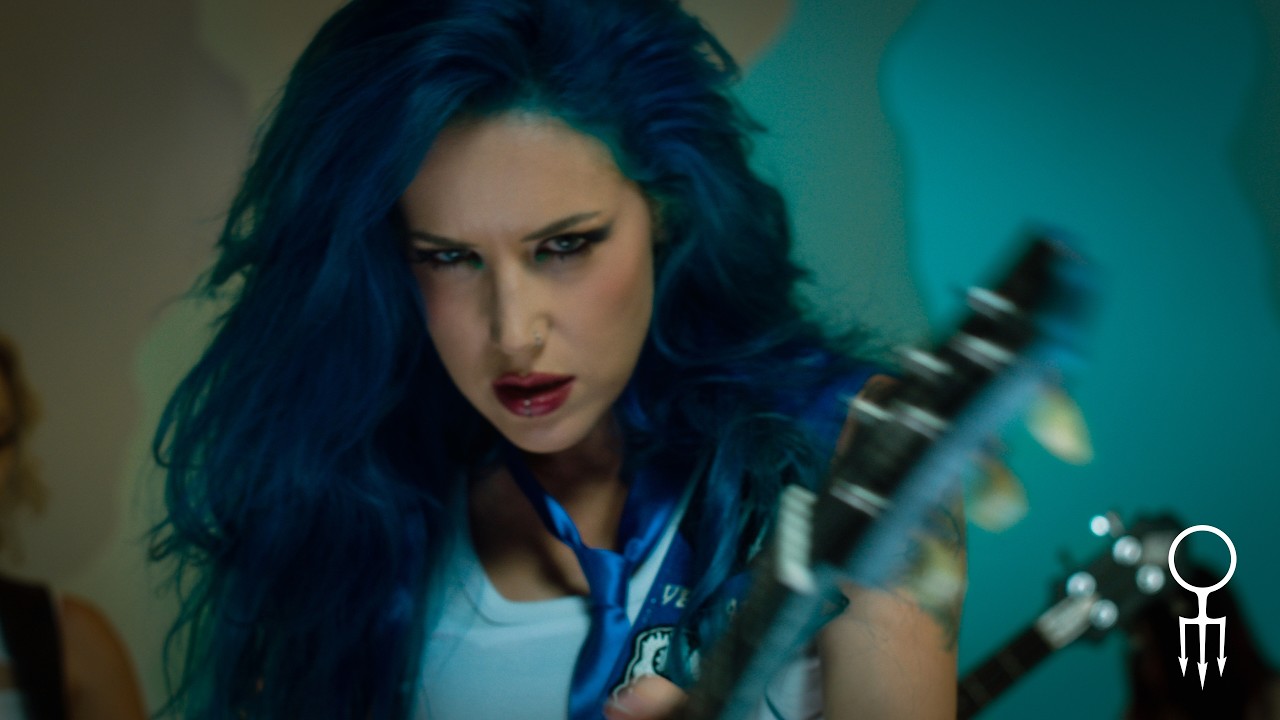 BLUE MEDUSA - CROCODILE. (Official Music Video)