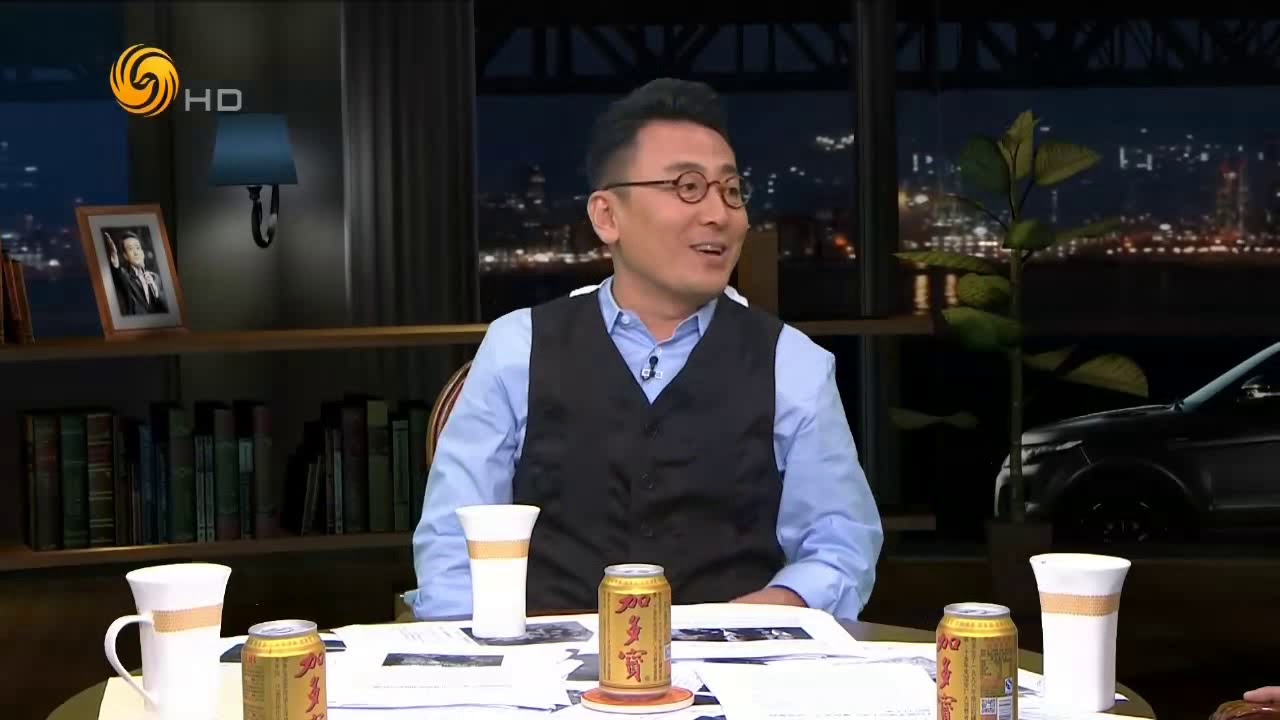 锵锵三人行20160812 梁文道： 许家印插手万科乱局有商业道理