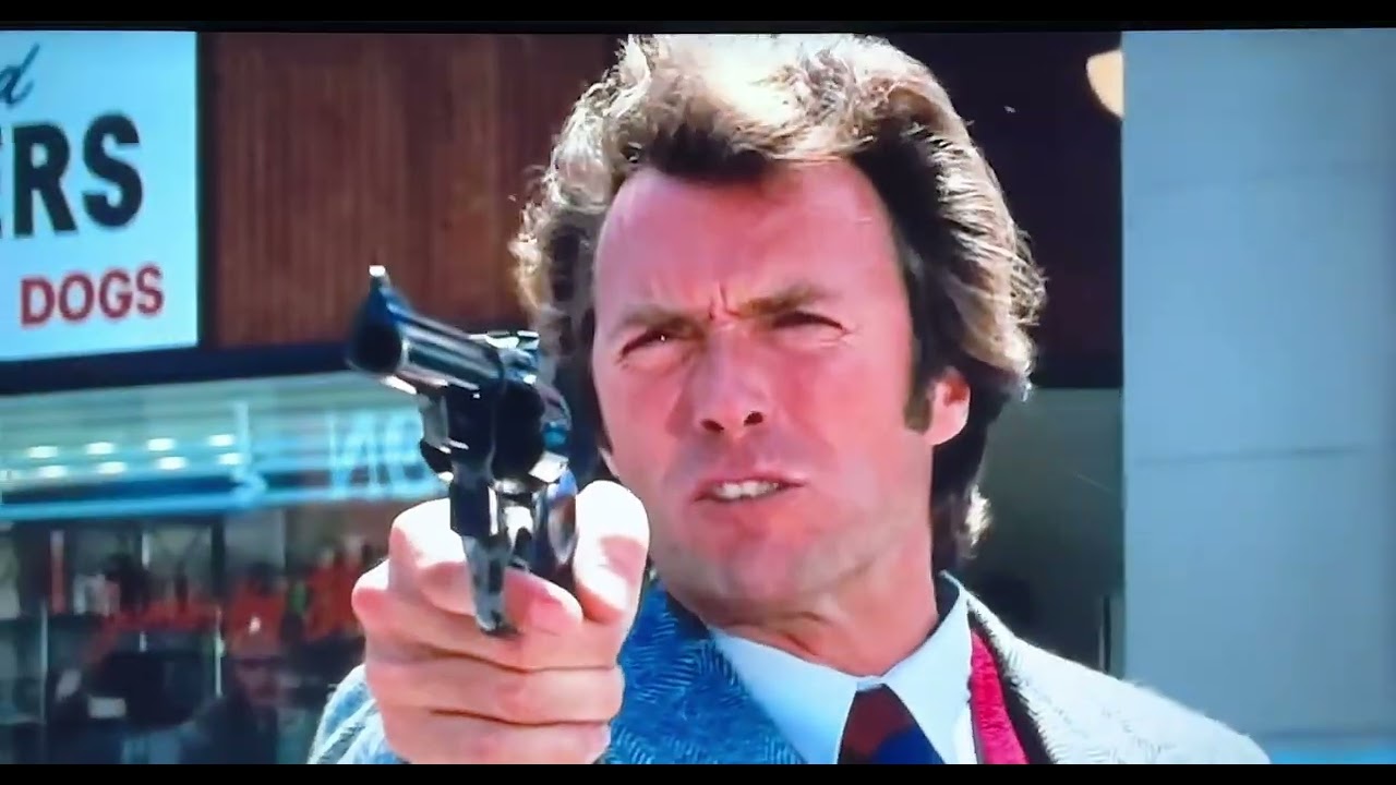 DIRTY HARRY - Master Class on the 44 MAGNUM (Harry vs Bank Robber)
