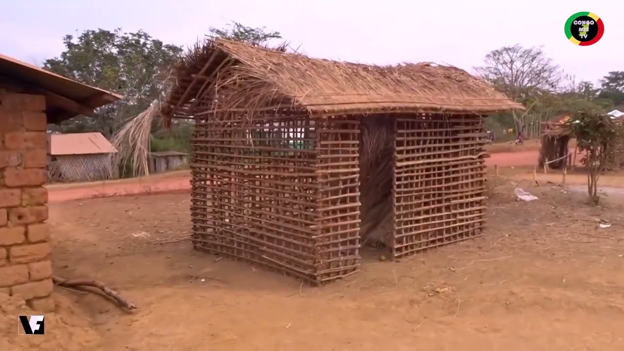 A LA DECOUVERTRE DE MOUYONDZI: MPOUO - KINGOMO - SOULOU. A SOULOU UN CHEF DE VILLAGE PLEURE DE FAIM.