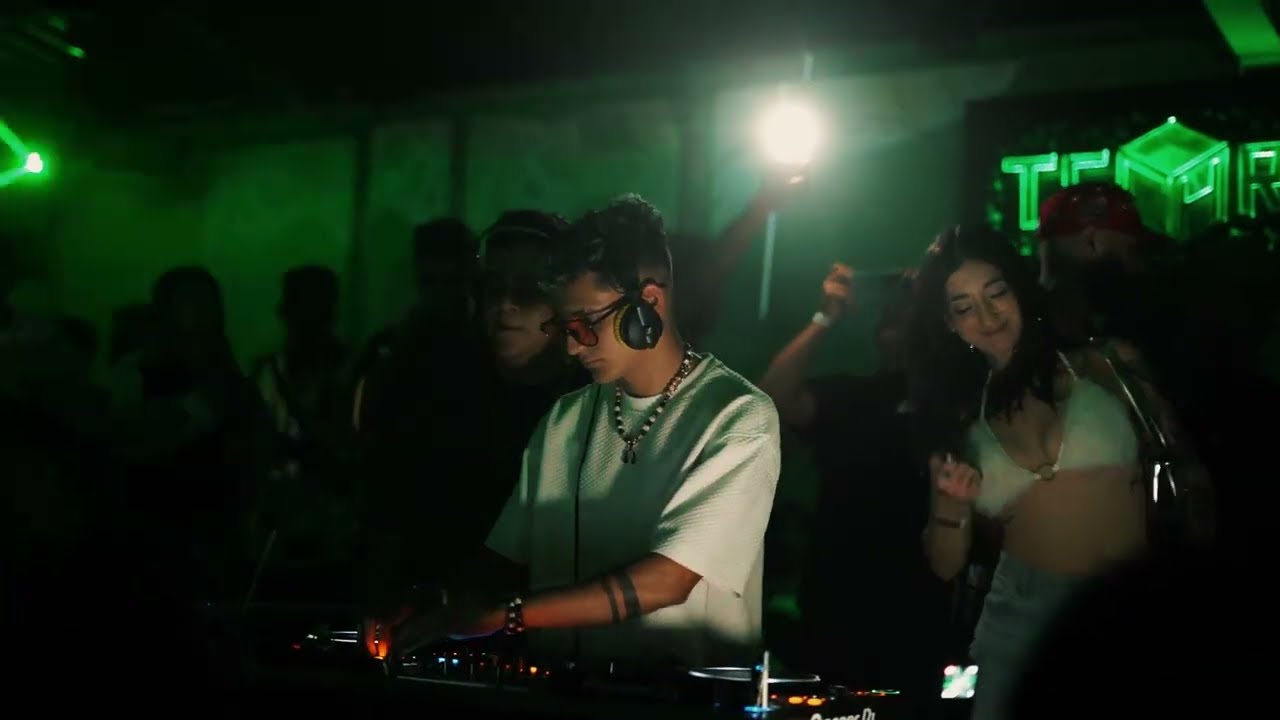 VICTOR GUEDEZ B2B ROBERTO DA SILVA | EXCLUSIVE SET | TECHRAZA