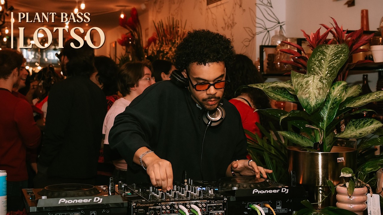 Love Song Edits & Throwbacks at Plant Shop | Lotso