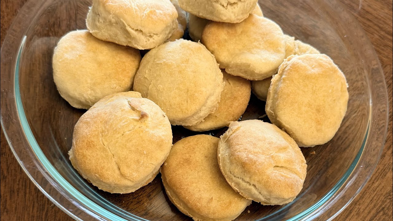 Cooking with Kietha T Eggs | Bacon and Biscuits | Molasses