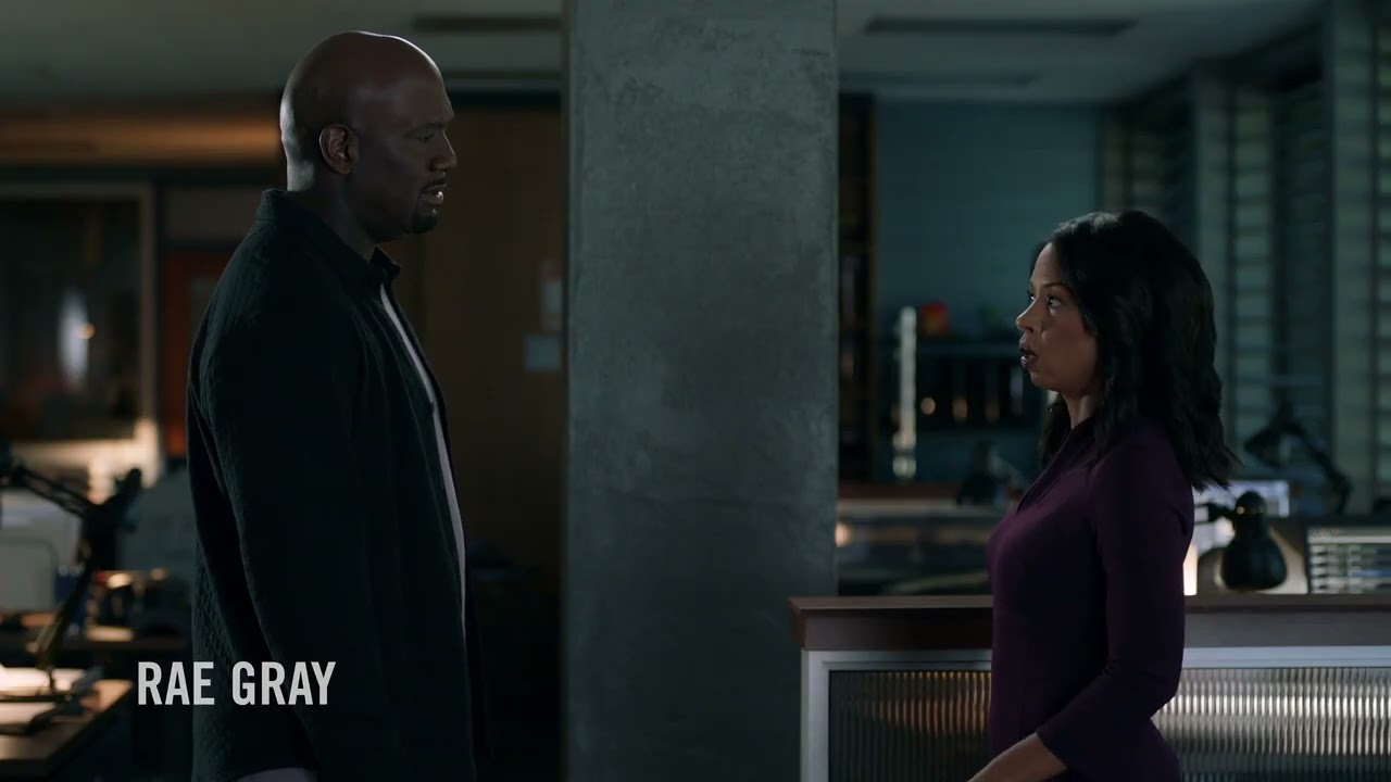 The Rookie 8x10: Grey & Luna continues their conversation 