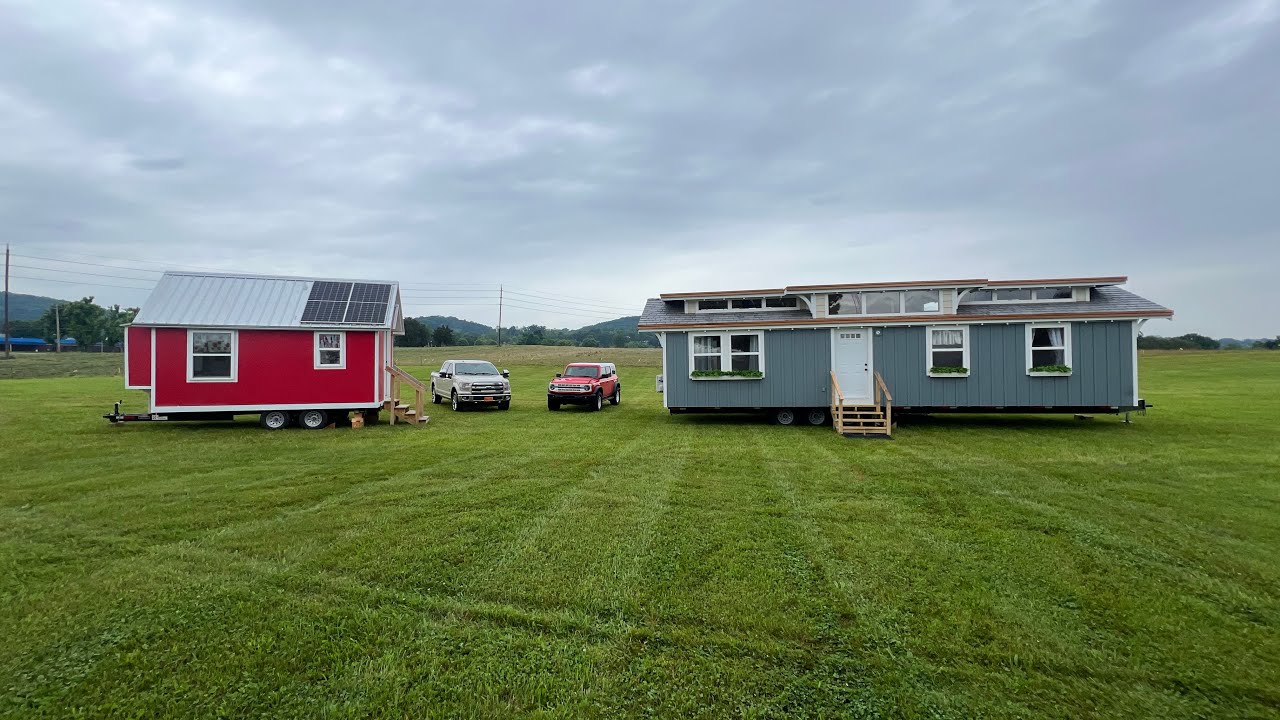 Let’s Take a Tour of the Beautifully Decorated “Amanda” 12’x40’ & “The Strawberry Shack” 8’x16’ 🍓🏘️