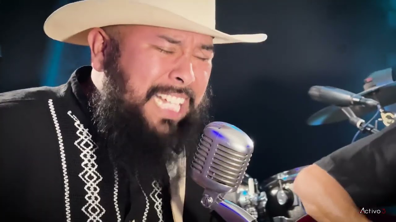 “Dos Vicios” / “Medias Negras” - Activo 3 (Studio Live!)