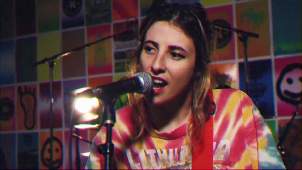 HURLEY LIVE SESSIONS: THE PARANOYDS PLAY 'FACE FIRST'