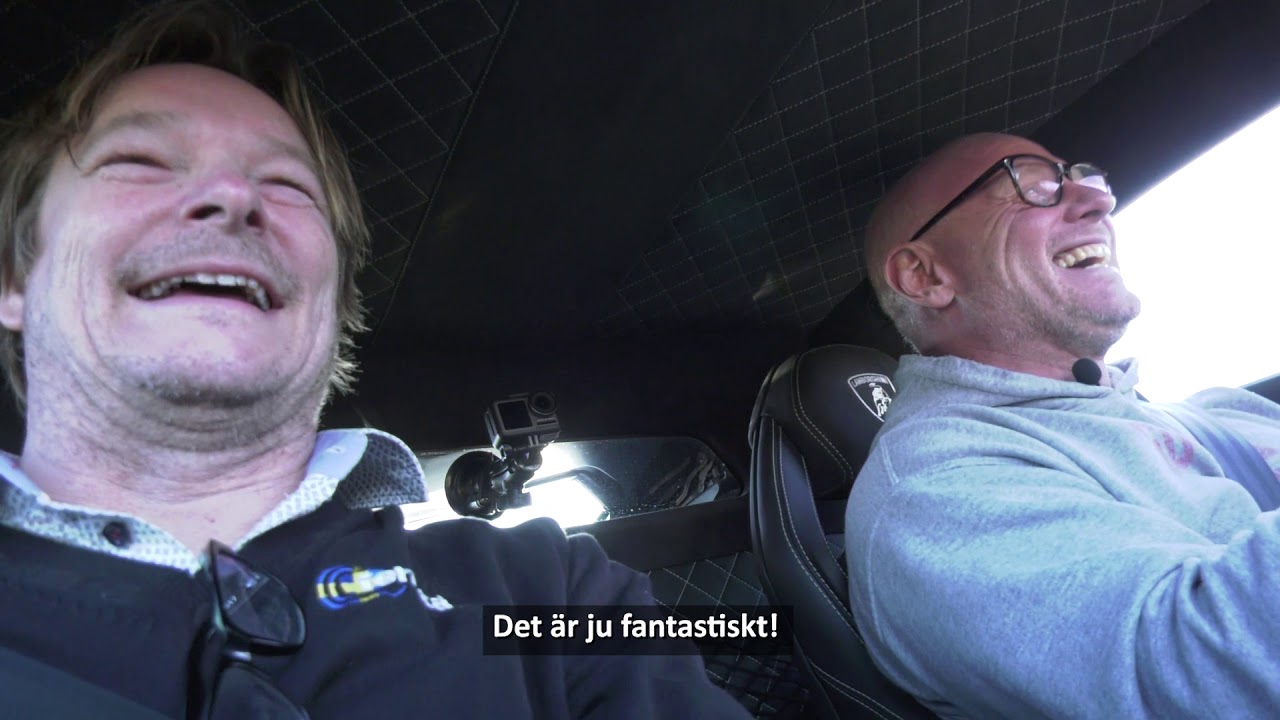 Peder hämtar Lamborghinin efter ombyggnad